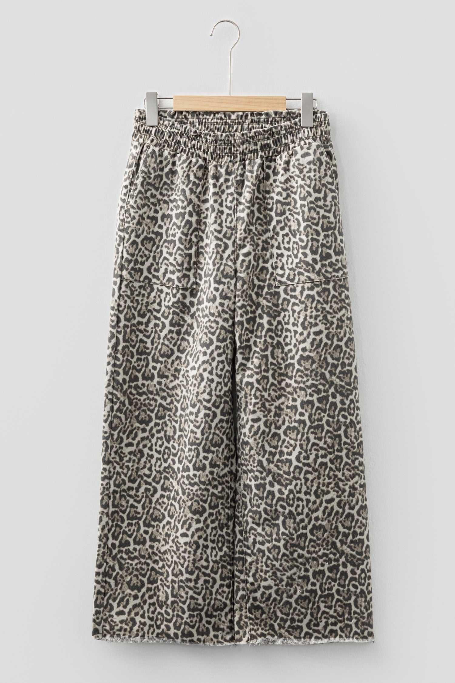 Leopard Print Raw Hem Elastic Waist Loose Pull On Jeans - eAura