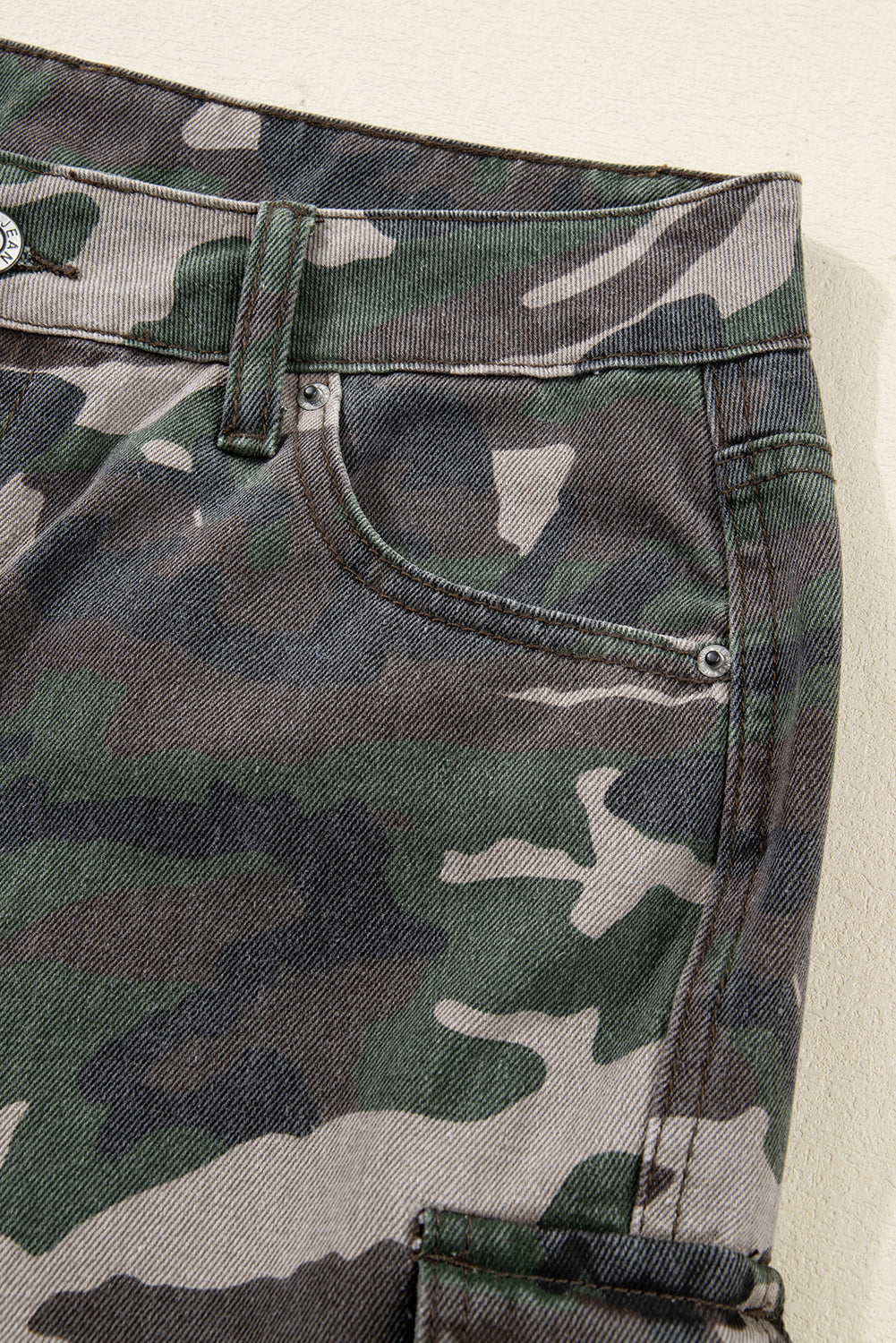 Camo Cargo Wide Leg Jeans - eAura