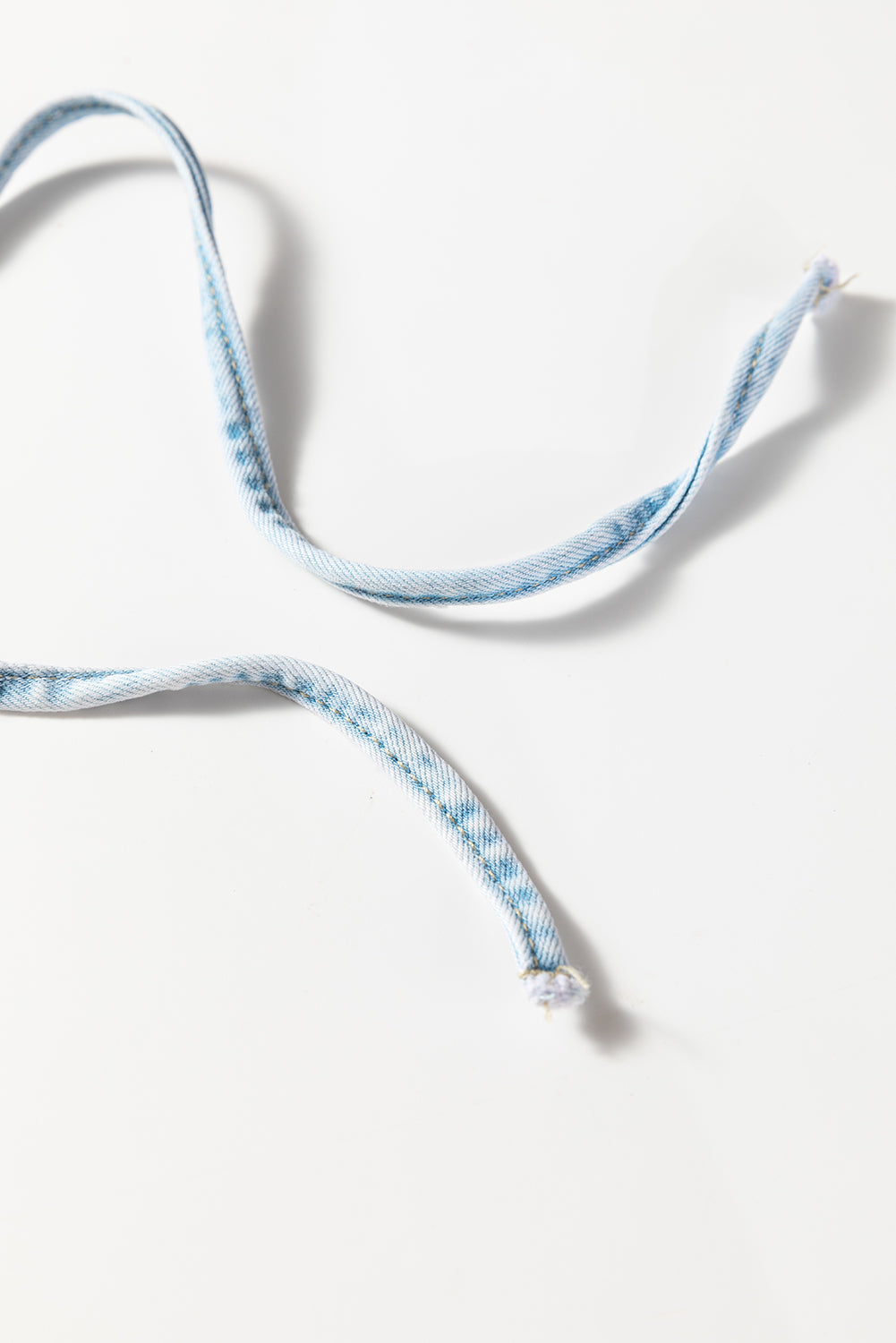 Exposed Stitch Detail Drawstring Barrel Jeans - eAura