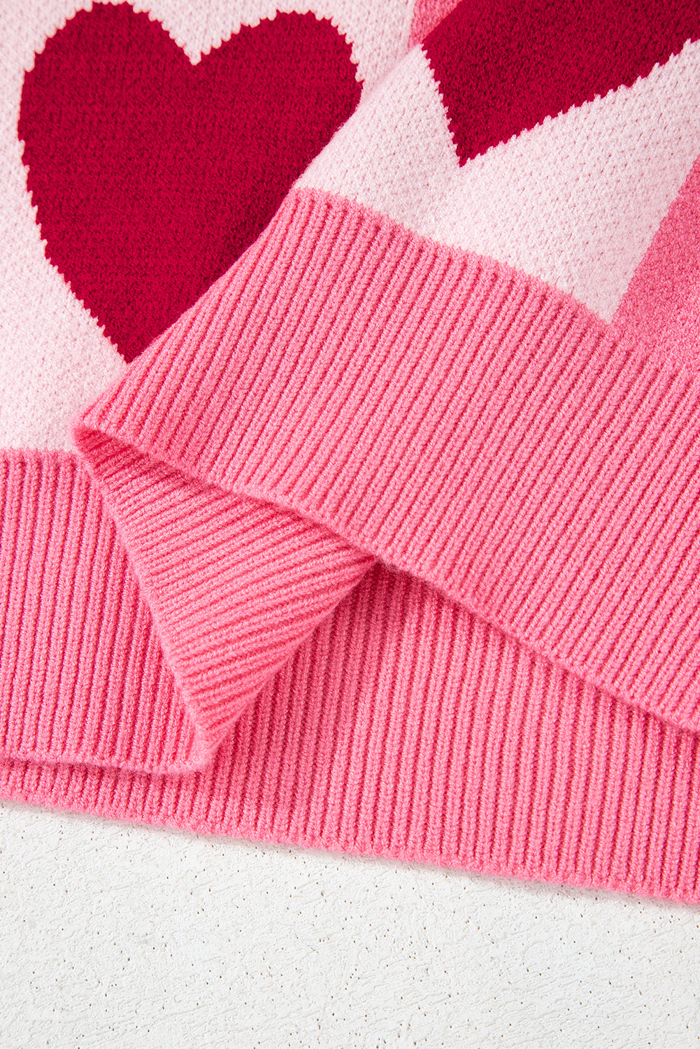 Pink Love Heart Checkered Valentine Crew Neck Sweater eAura