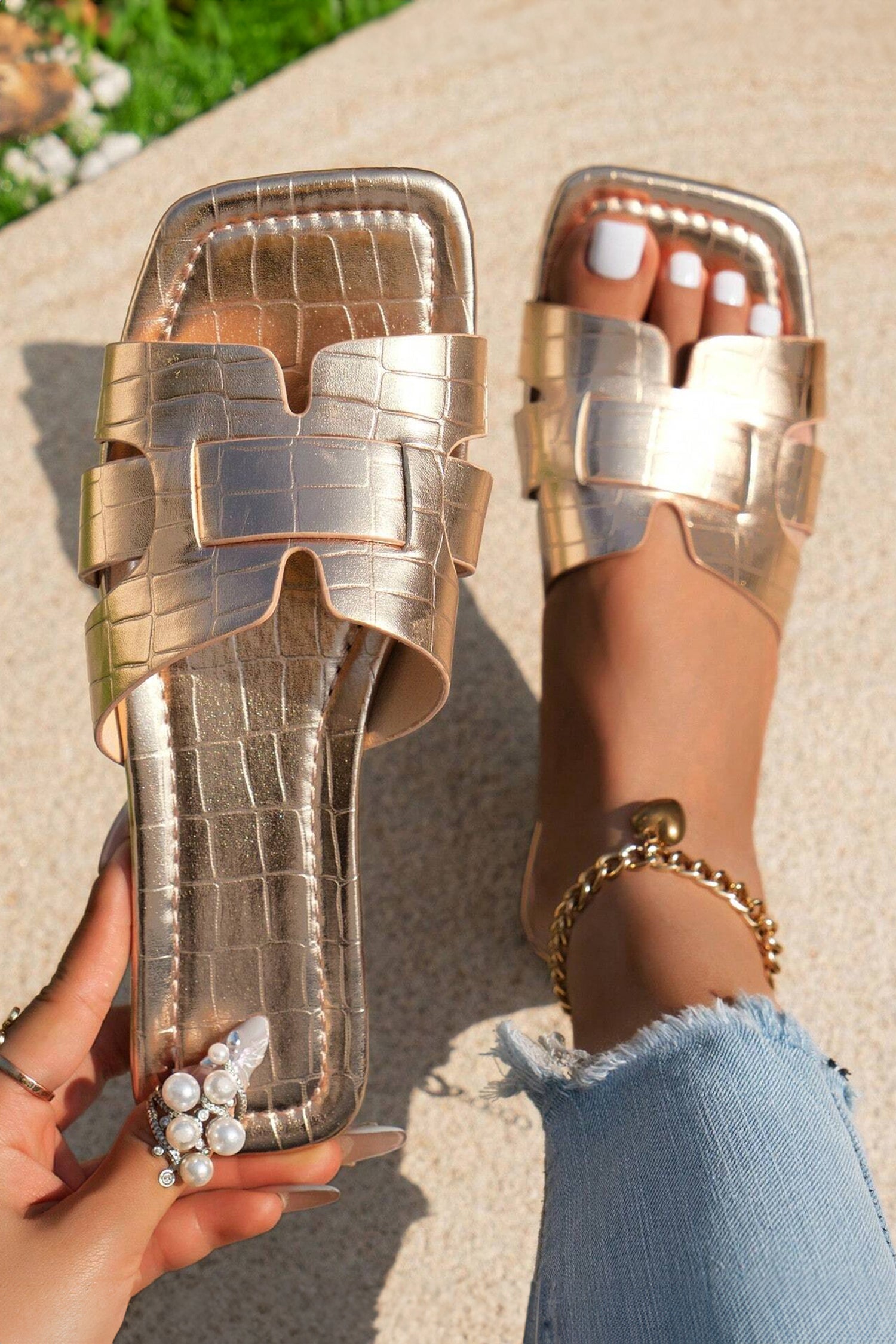 Gold Crocodile Pattern Flat Sandals