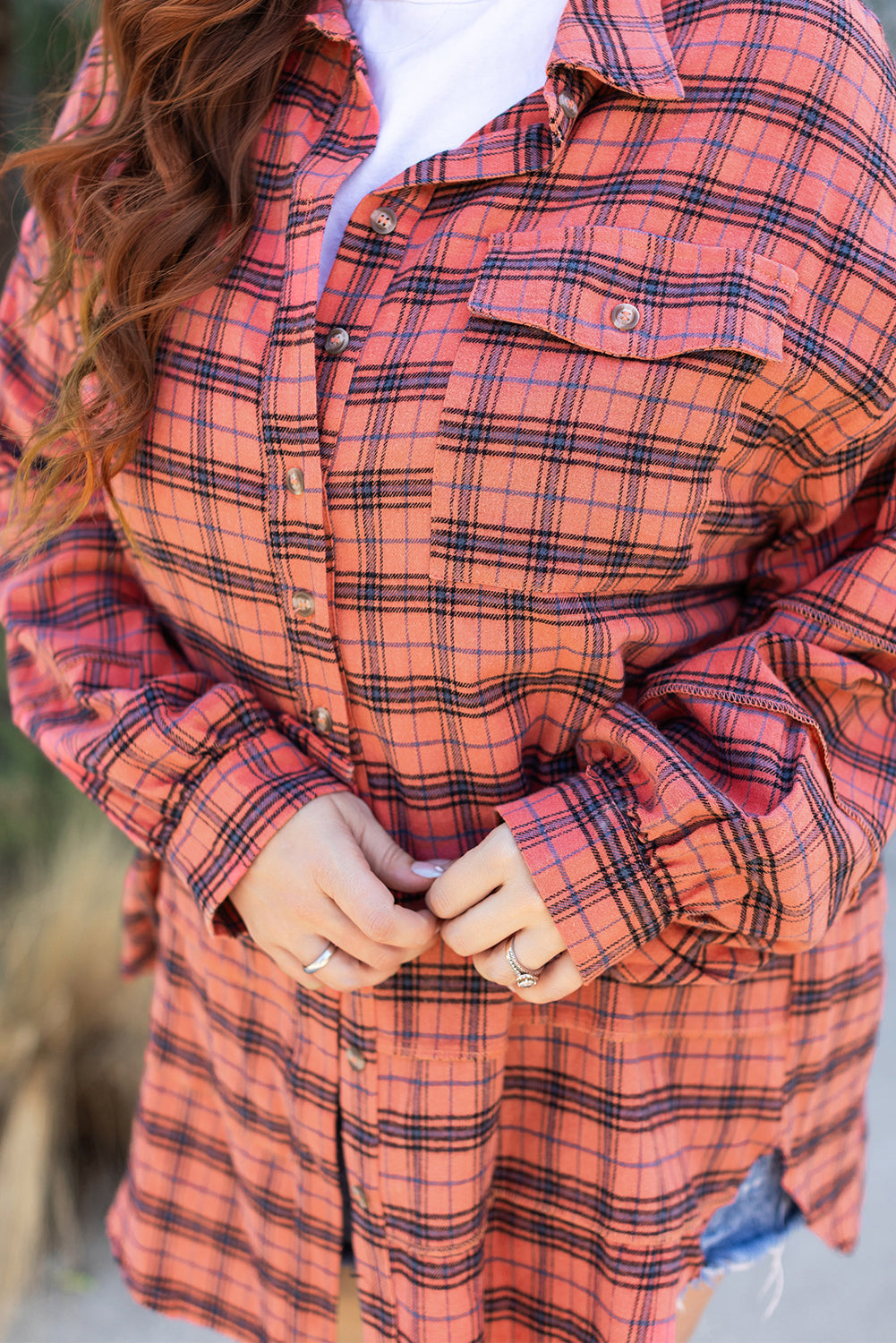 Red Plaid Long Sleeeve Side Split Distressed Hem Shirt eAura