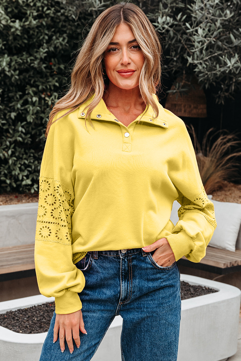Embroidered Flower Patchwork Snap Buttons Pullover Sweatshirt - eAura