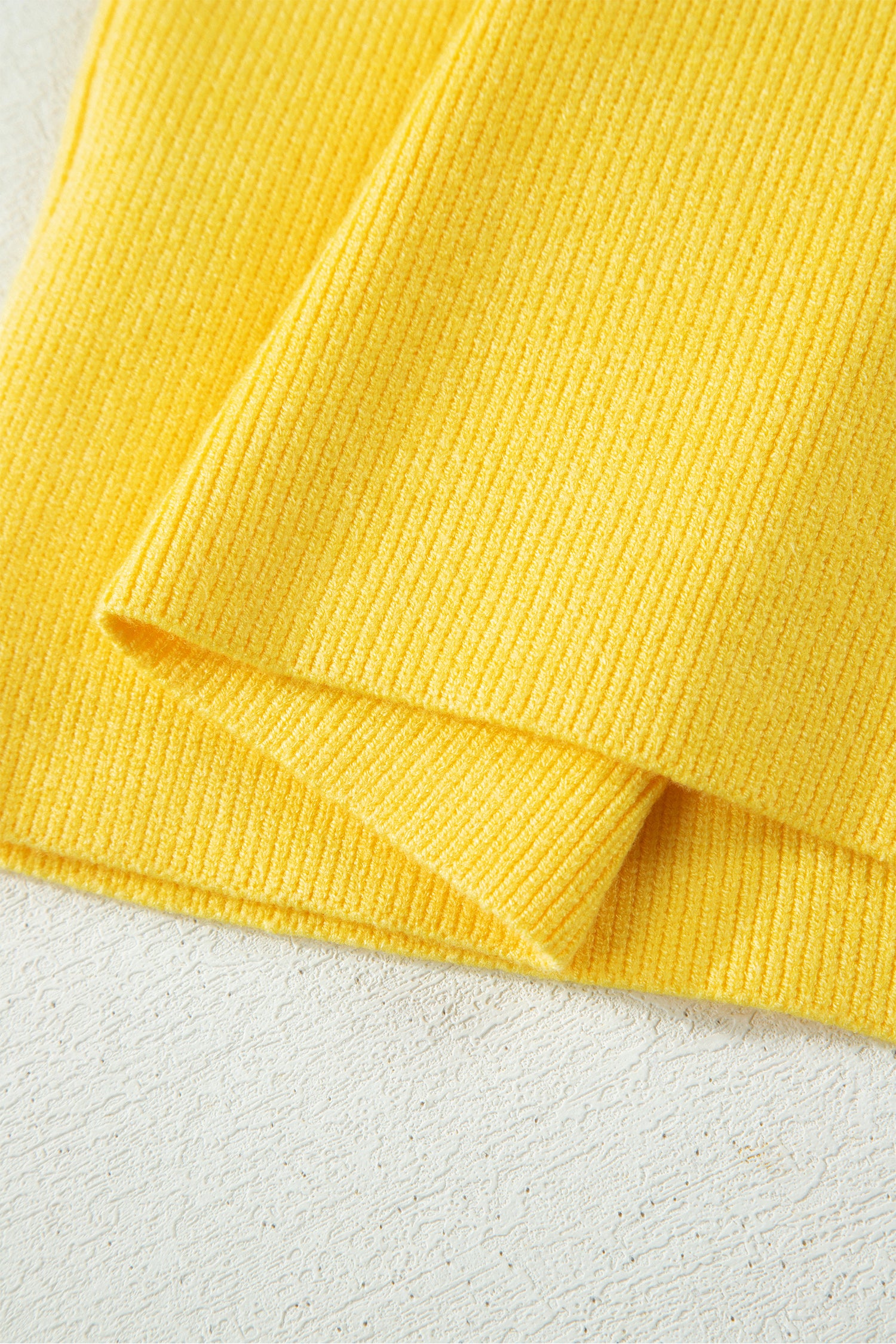 White Sleeveless Knit Button Pocketed Sweater