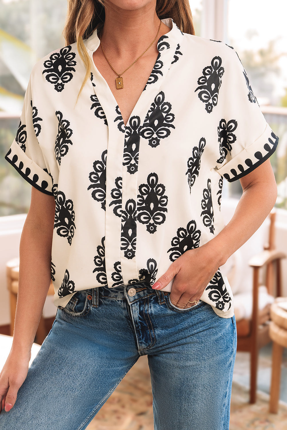 Black Geometric Print Short Sleeve V Neck Blouse eAura