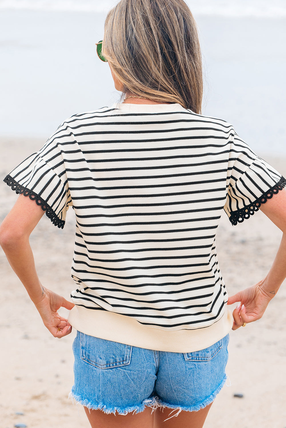 Black Stripe Scallop Lace Trim Ruffle Short Sleeves Crewneck Top eAura