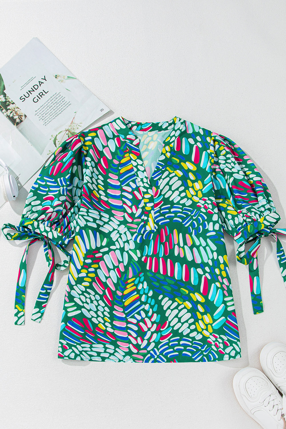 Green Brushwork Geometric Print Puff Sleeve Notched Neck Blouse eAura