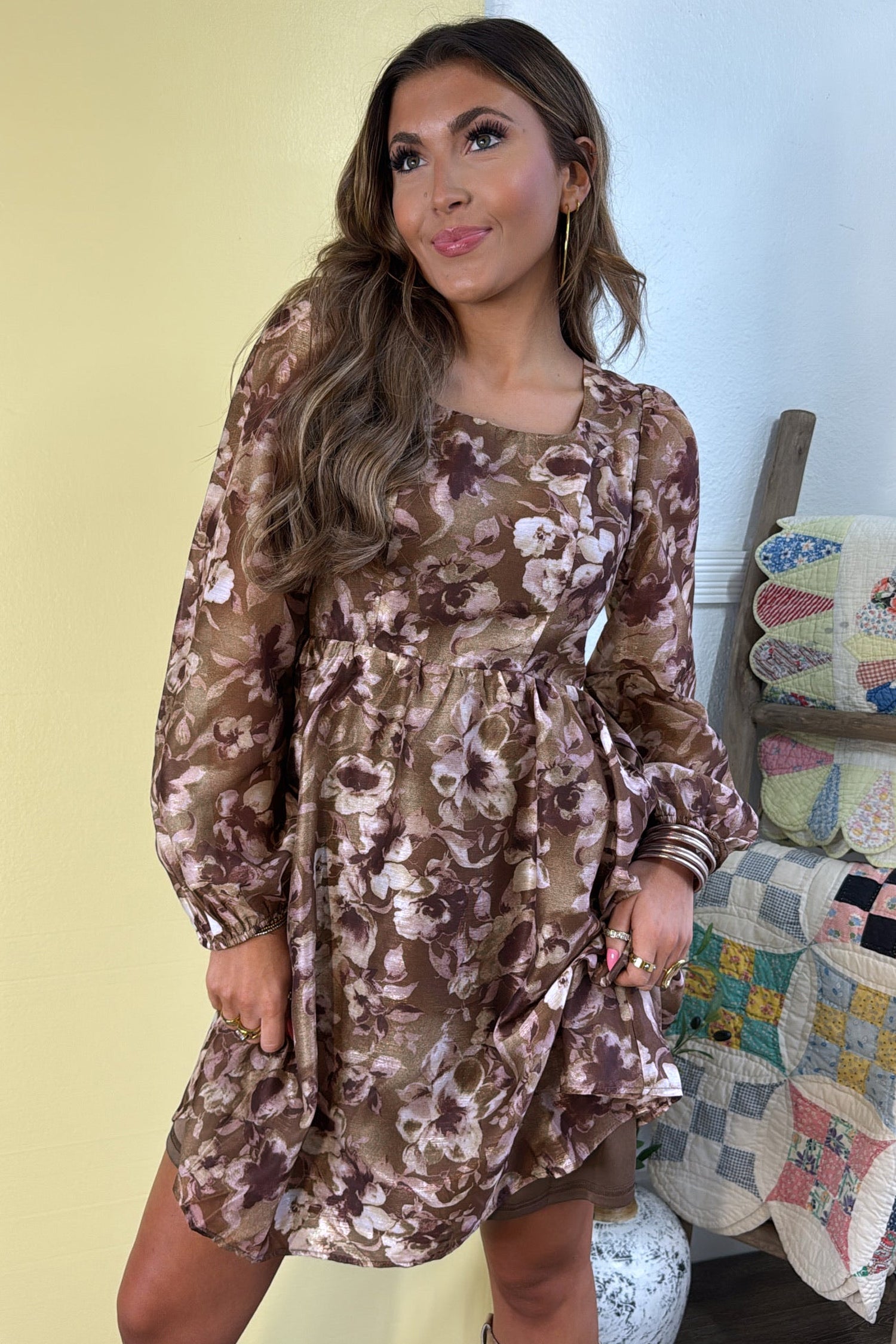 Abstract Floral Print Square Neck Long Sleeve Mini Shift Dress – Brown