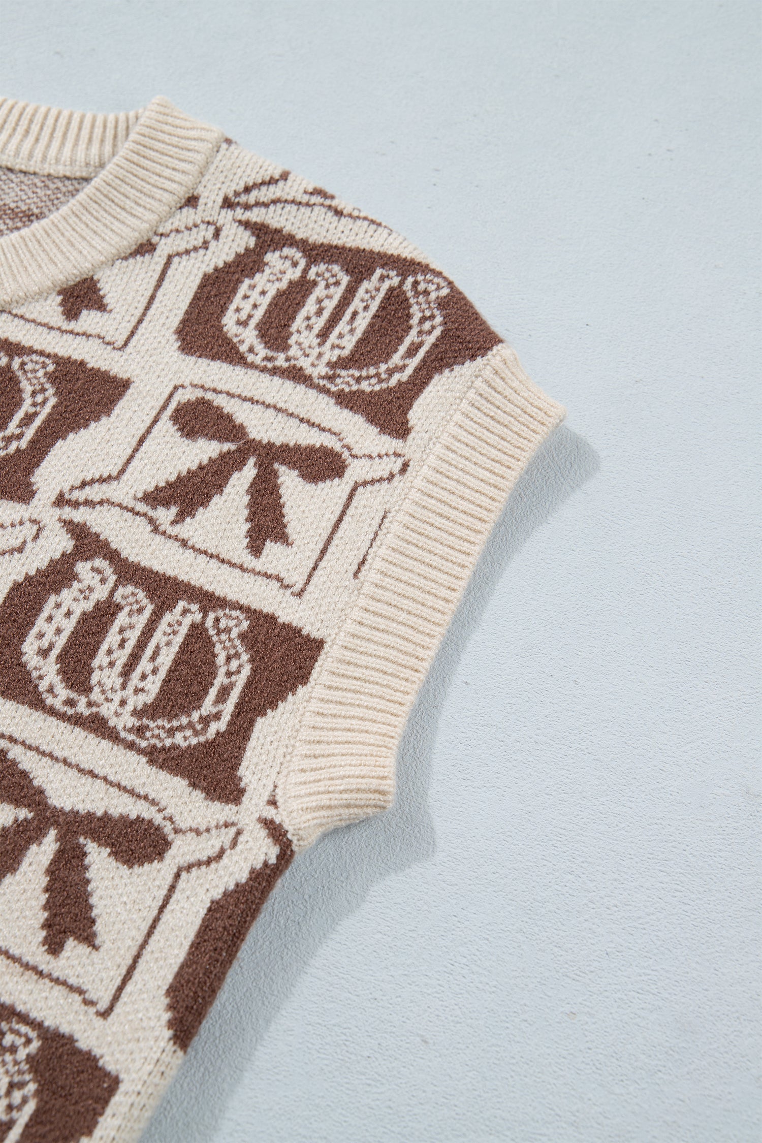 Western Horseshoe Bow Pattern Button Front Sleeveless Knit Sweater – Brown
