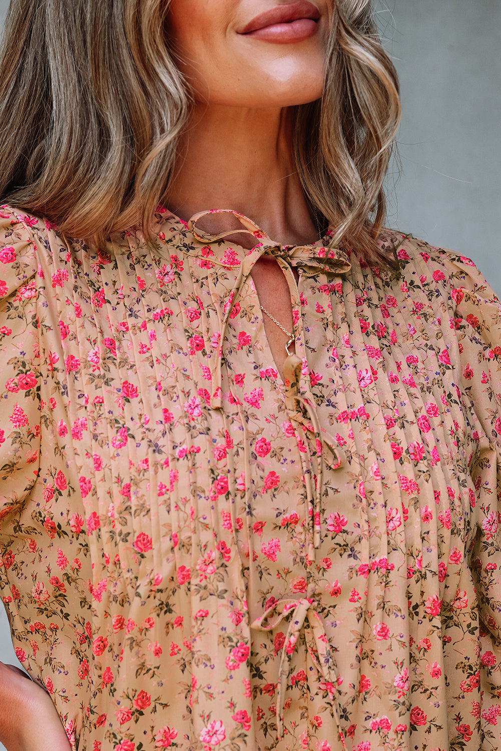 Floral Print Bow Pintuck Bust Half Puff Sleeve Blouse eAura