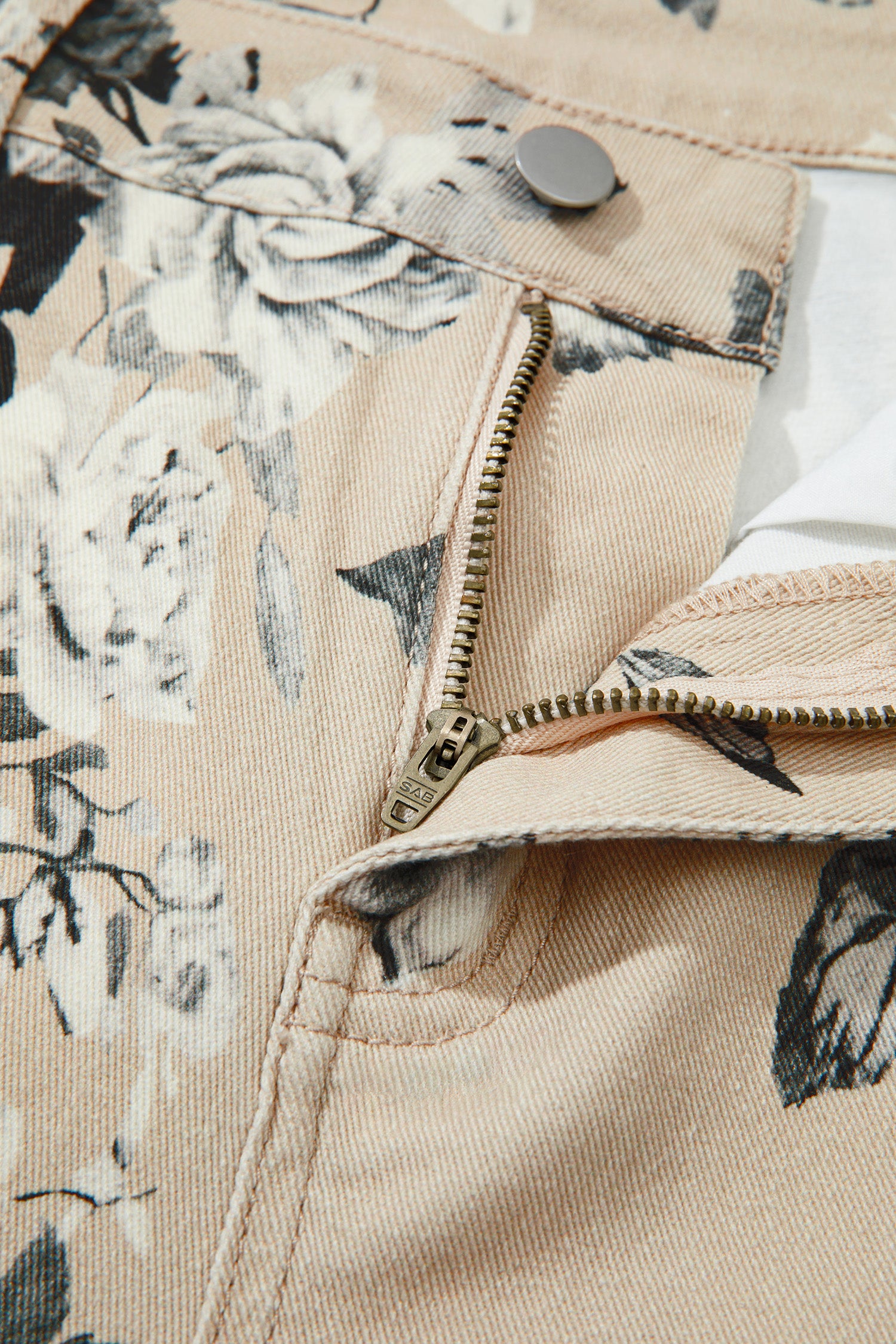 Beige Retro Floral Print Cuffed Hem Wide Leg Jeans