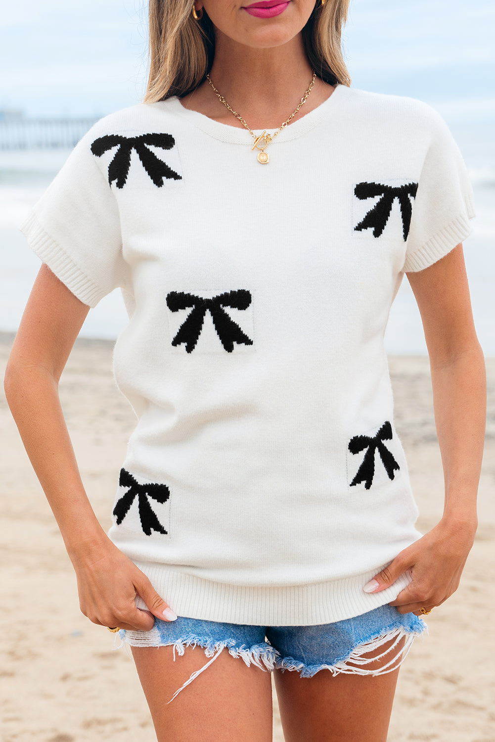 Bow Pattern Knit Short Sleeve White Sweater eAura