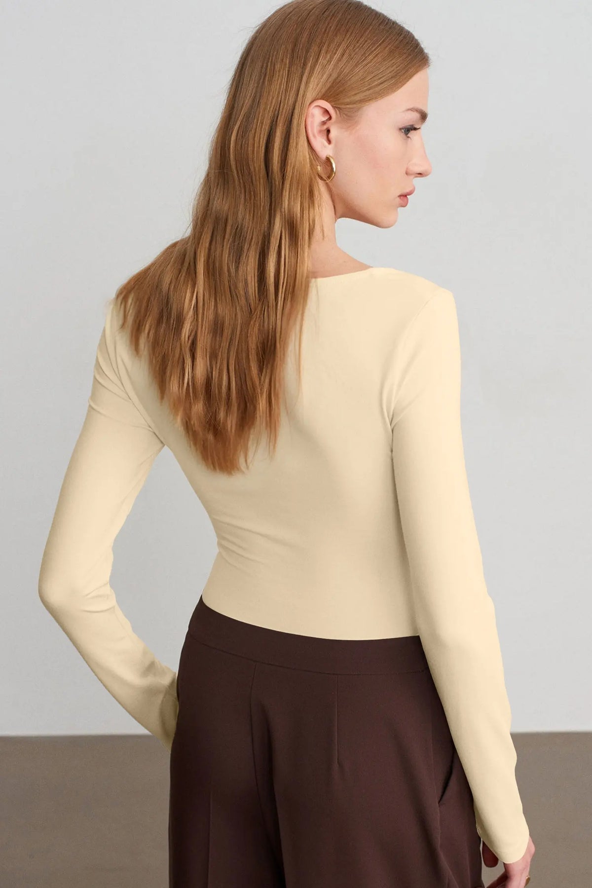 Slim Fit V Neck Long Sleeve Bra Buil-in Top