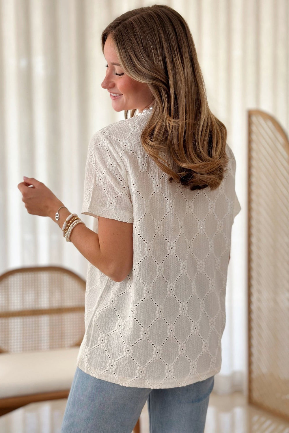 White Geometric Embroidered Slim Fit O Neck T Shirt eAura