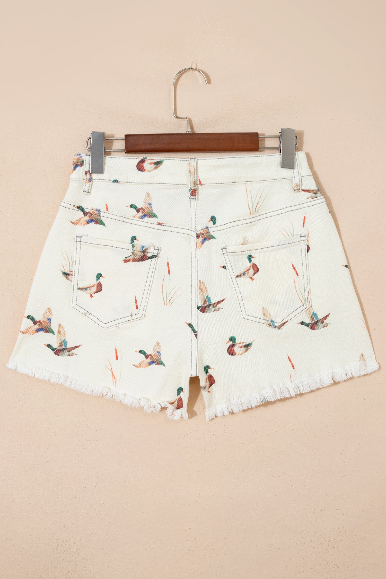 Duck Print High Waist Frayed Hem Denim Shorts – Beige