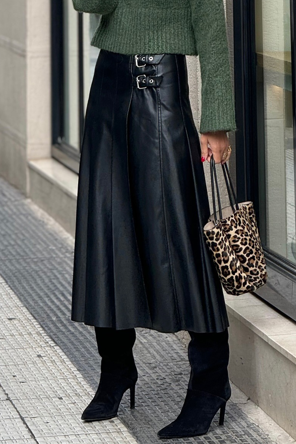 Black Faux Leather Retro Buckle Detail Pleated Flared Midi Skirt eAura