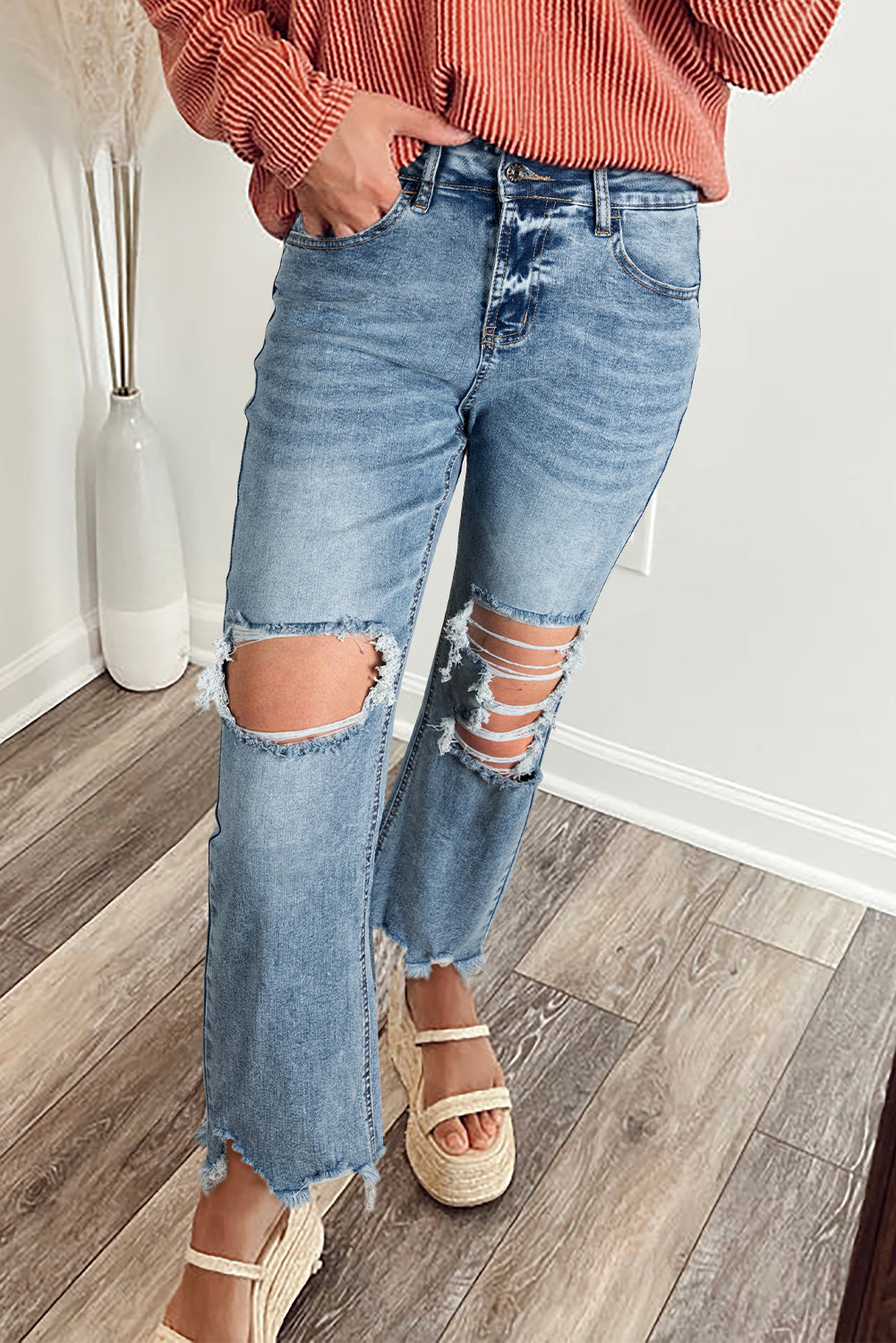 Raw Hem Ripped Open Knee Fit Flare Jeans - eAura