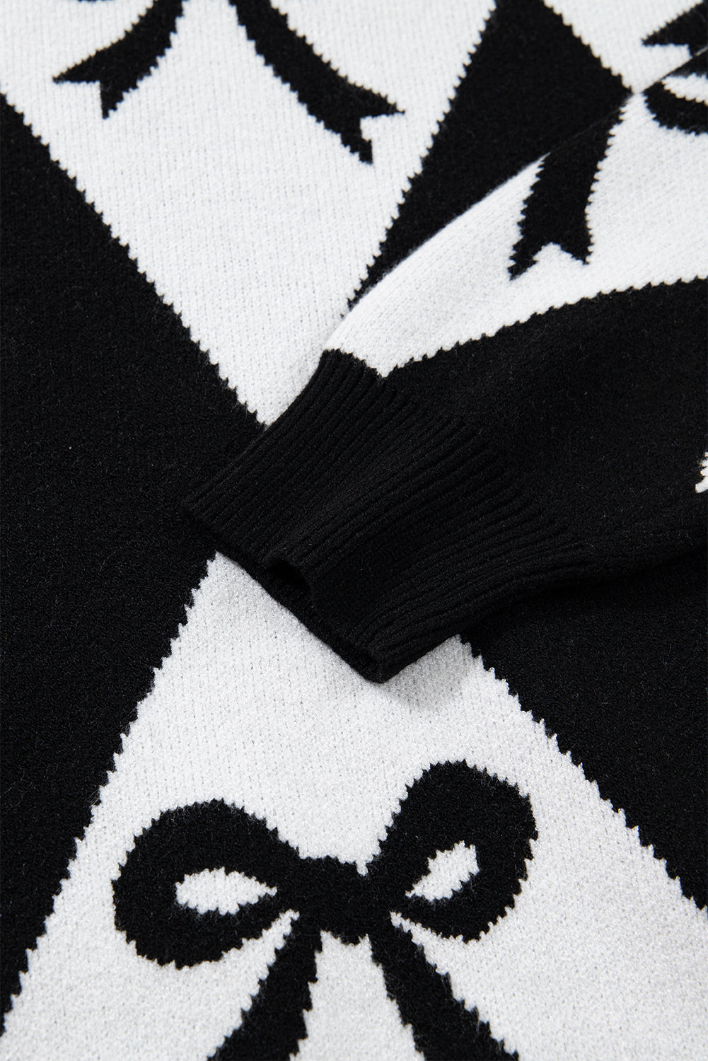 Black Bow Print 2-tone Rhombus Knit Loose Sweater eAura