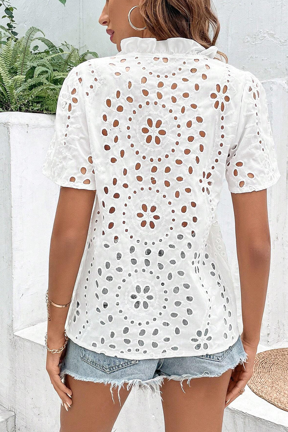 White Geometric Embroidery Hollow Out Blouse eAura