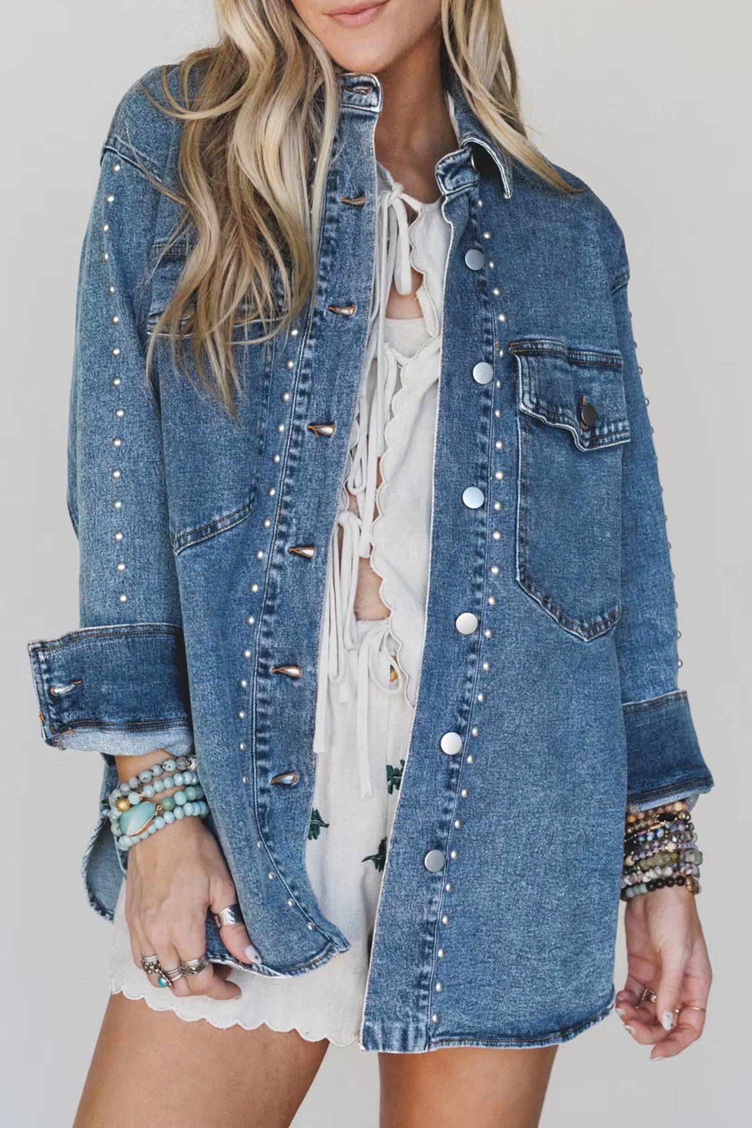 Rivet Embellished Western Style Regular Fit Long Sleeve Denim Jacket – Sail Blue