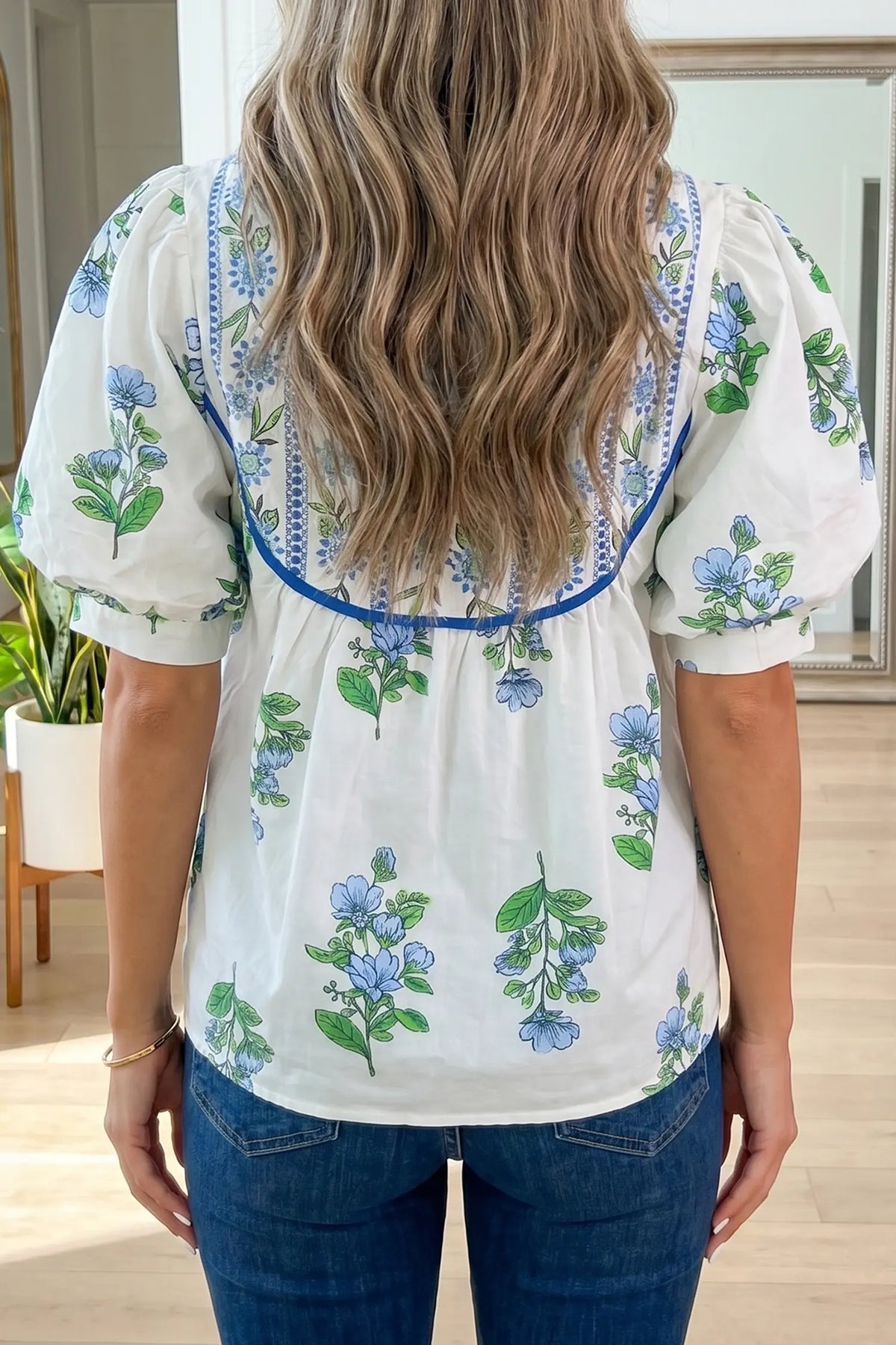 Floral Print Contrast Trim Tie Neck Blouse – White