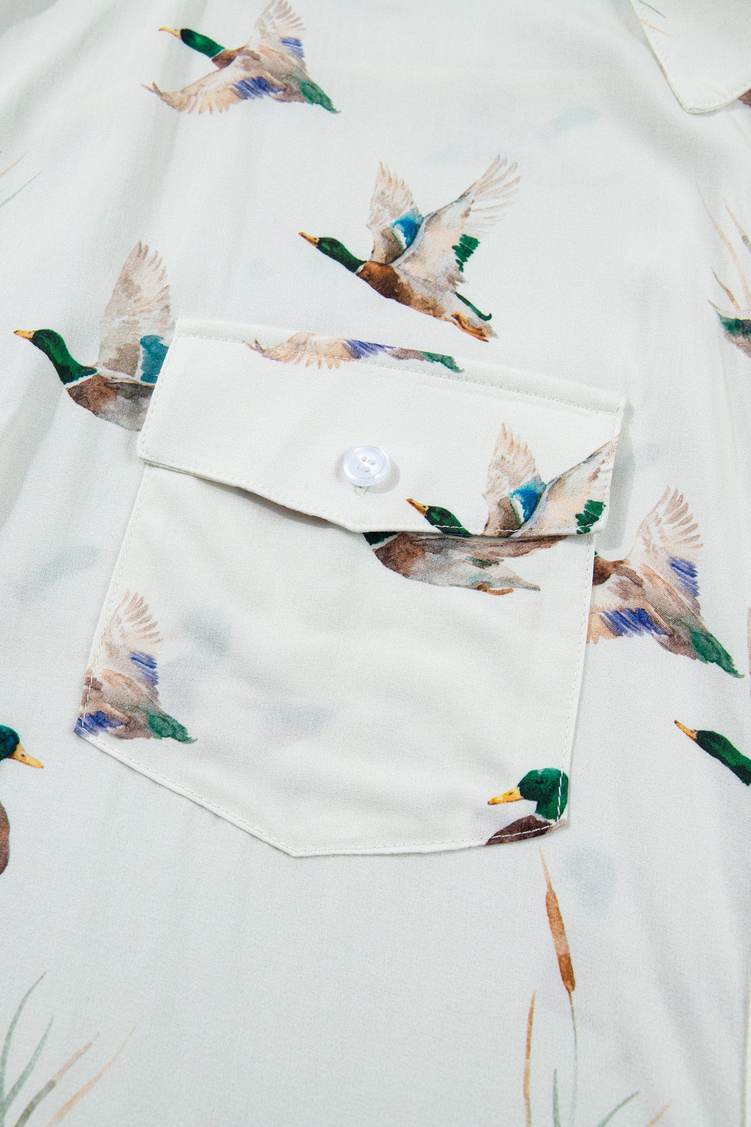 Mallard Printed Button Flap Pocket Short Sleeve Shirt – White