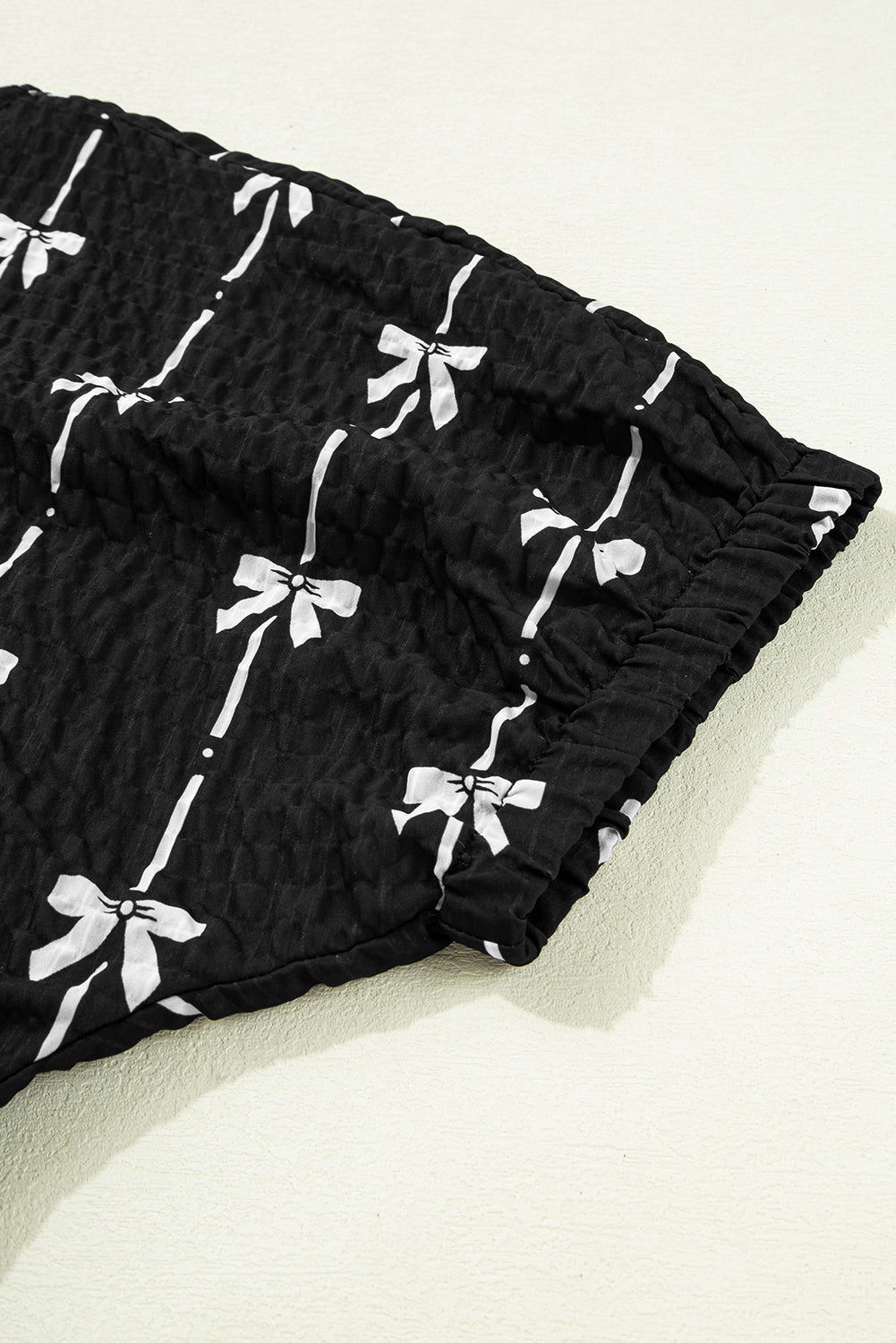 Black Bow Print Puff Short Sleeve Top eAura