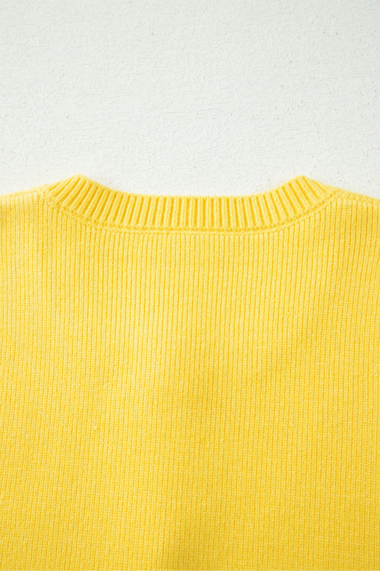 White Sleeveless Knit Button Pocketed Sweater