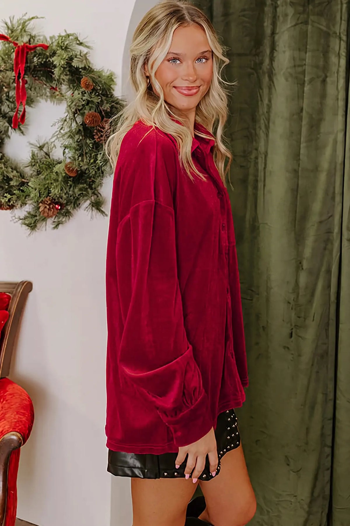Button-down velvet shirt with patch pocket