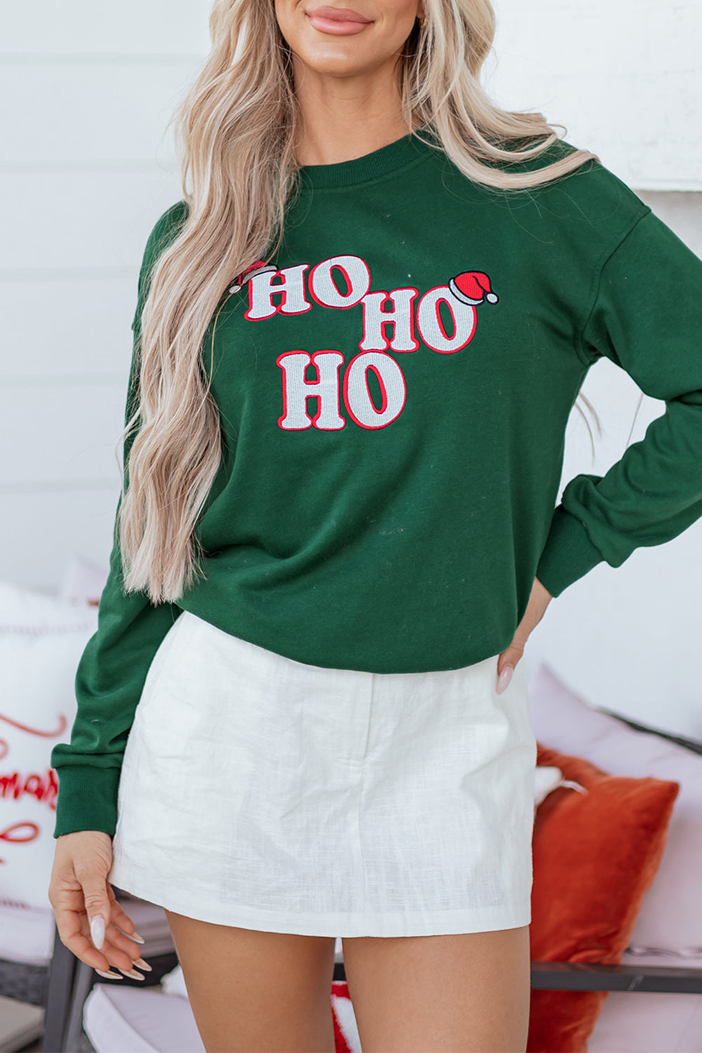 Embroidered Letter Graphic Christmas Sweatshirt - eAura