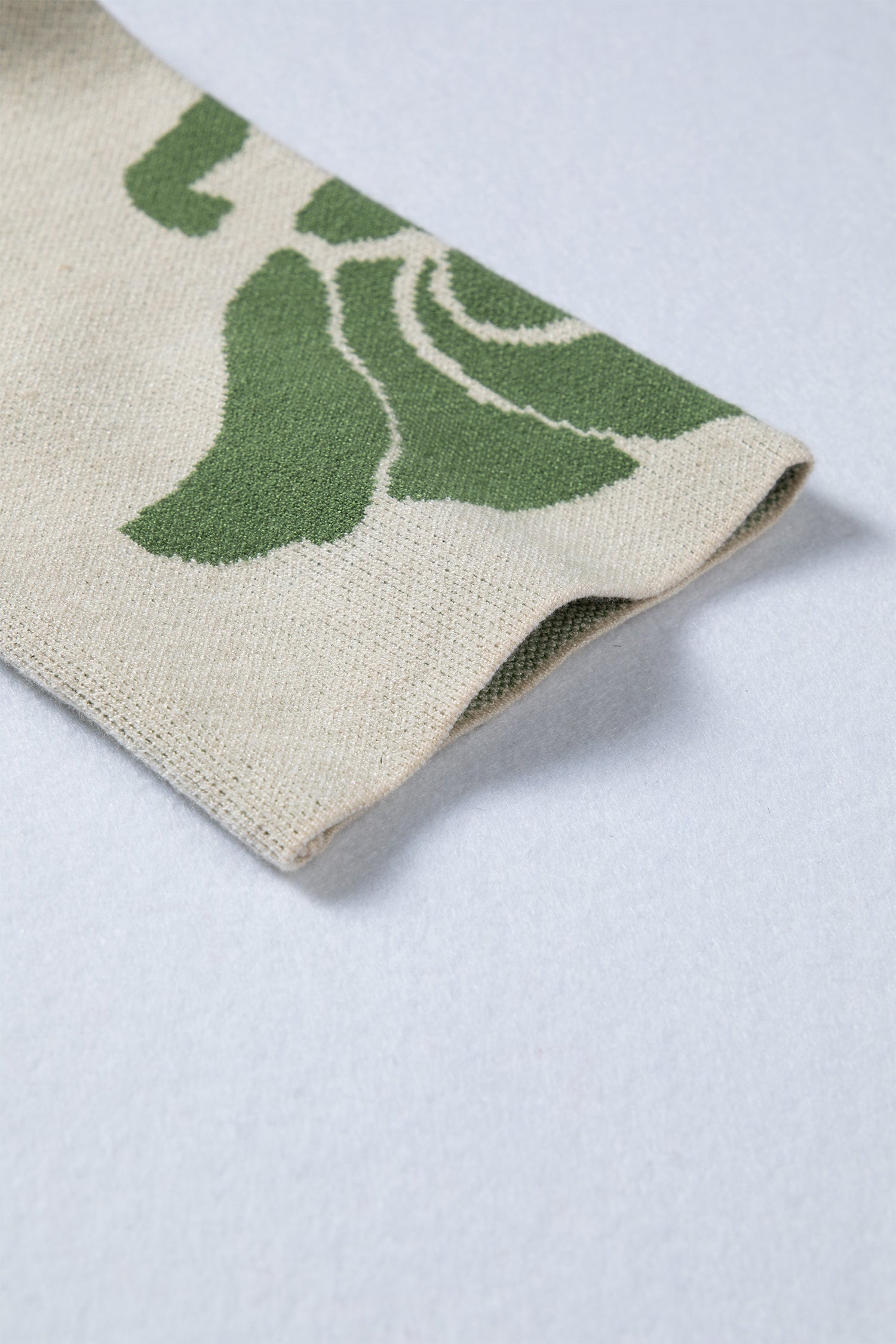 Bold Flower Pattern Wide Sleeve Overside Sweater - eAura