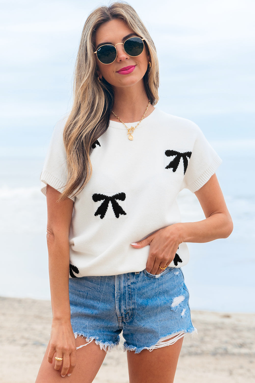 Bow Pattern Knit Short Sleeve White Sweater eAura