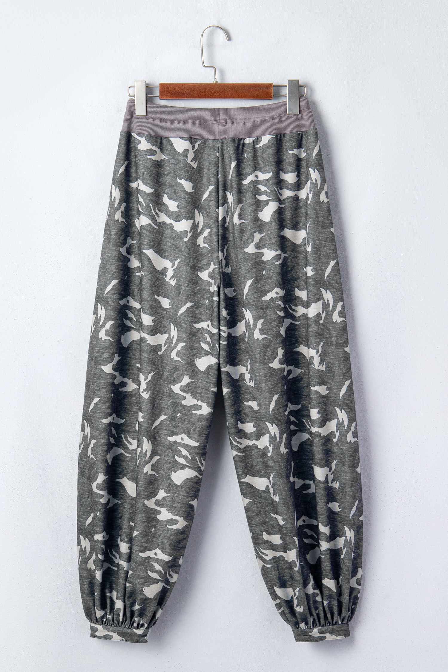 Drawstring Contrast Waistband Camouflage Cargo Barrel Pants – Multicolour
