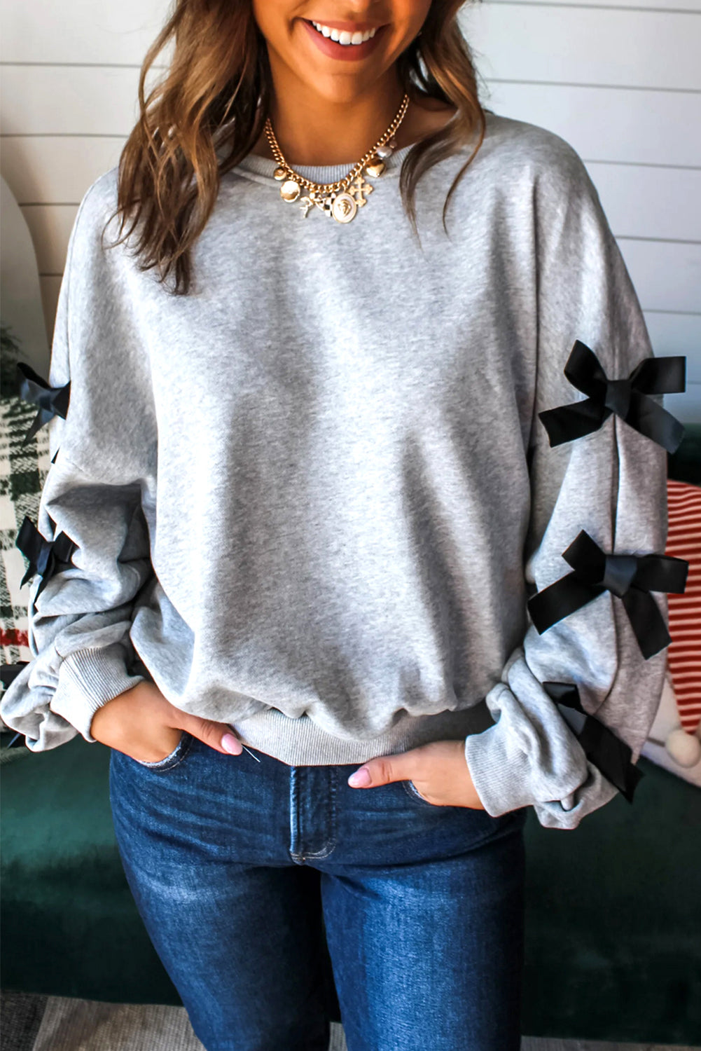 Light Grey Contrast Bow Applique Drop Sleeve Round Neck Sweatshirt eAura