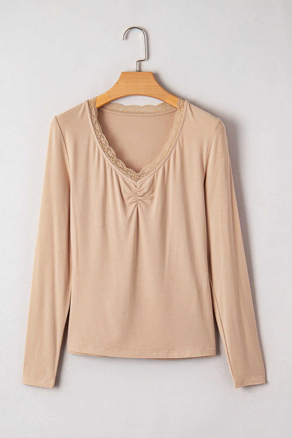 Lace-trimmed Sweetheart Neckline Ruched Detail Long Sleeve T-shirt eAura