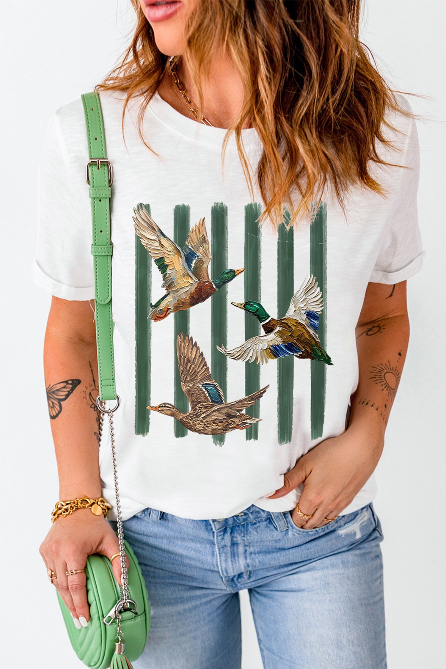 Western Mallard Stripes Printed Graphic Round Neck Casual Tee – White