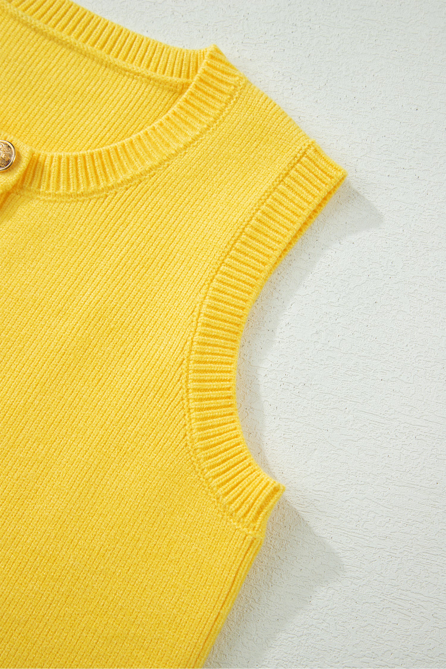 White Sleeveless Knit Button Pocketed Sweater