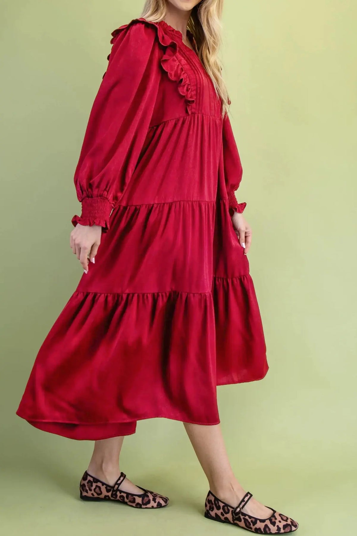 Solid Colour Ruffle Trim Long Sleeve Tiered Shift Midi Dress – Racing Red