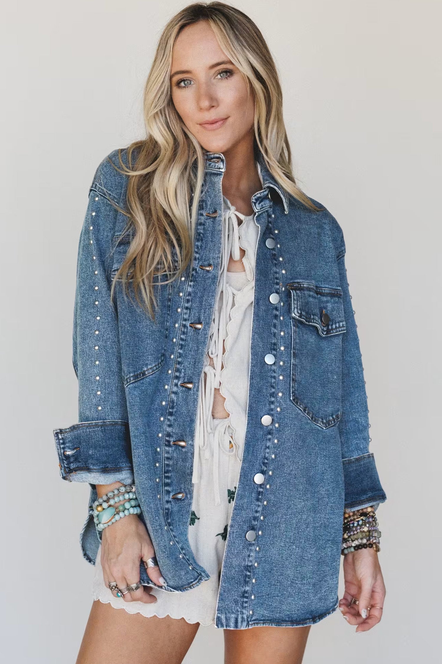 Rivet Embellished Western Style Regular Fit Long Sleeve Denim Jacket – Sail Blue