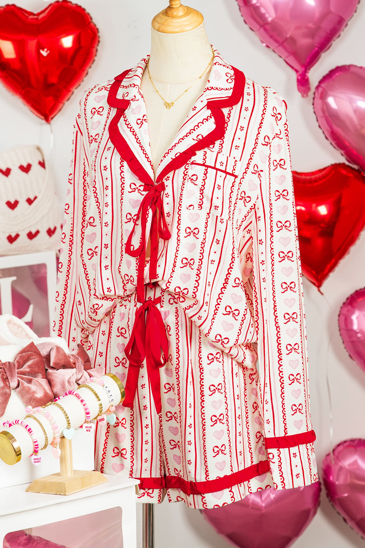 Sweet Floral Heart Bow Print Contrast Trim Long Sleeve Shirt Pajama Short Set – Red