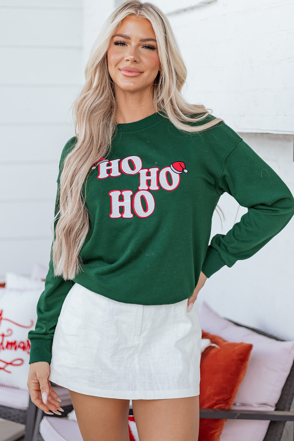 Embroidered Letter Graphic Christmas Sweatshirt - eAura