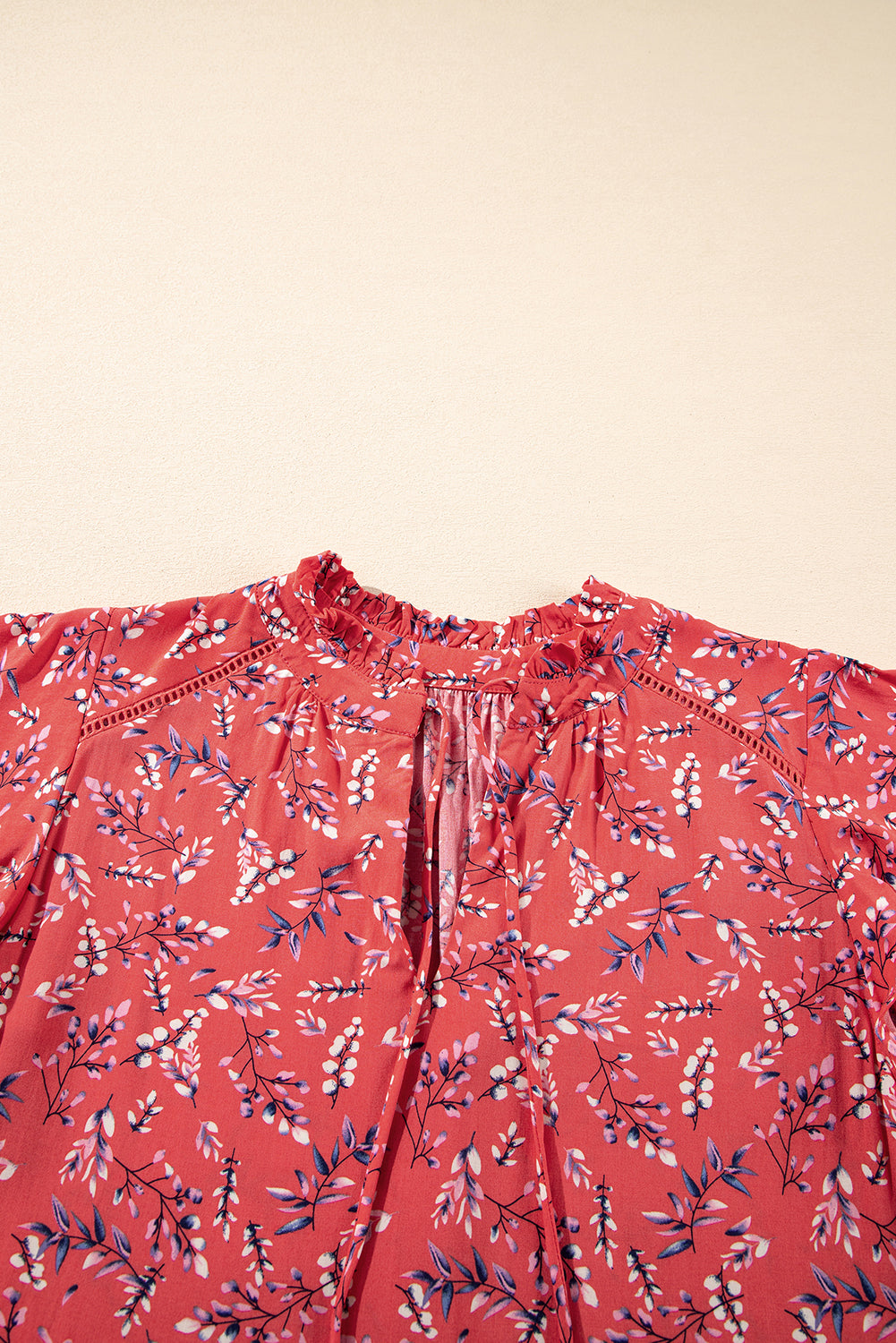 Red Floral Tie Split Neck Short Flounce Sleeve Crinkled Blouse eAura