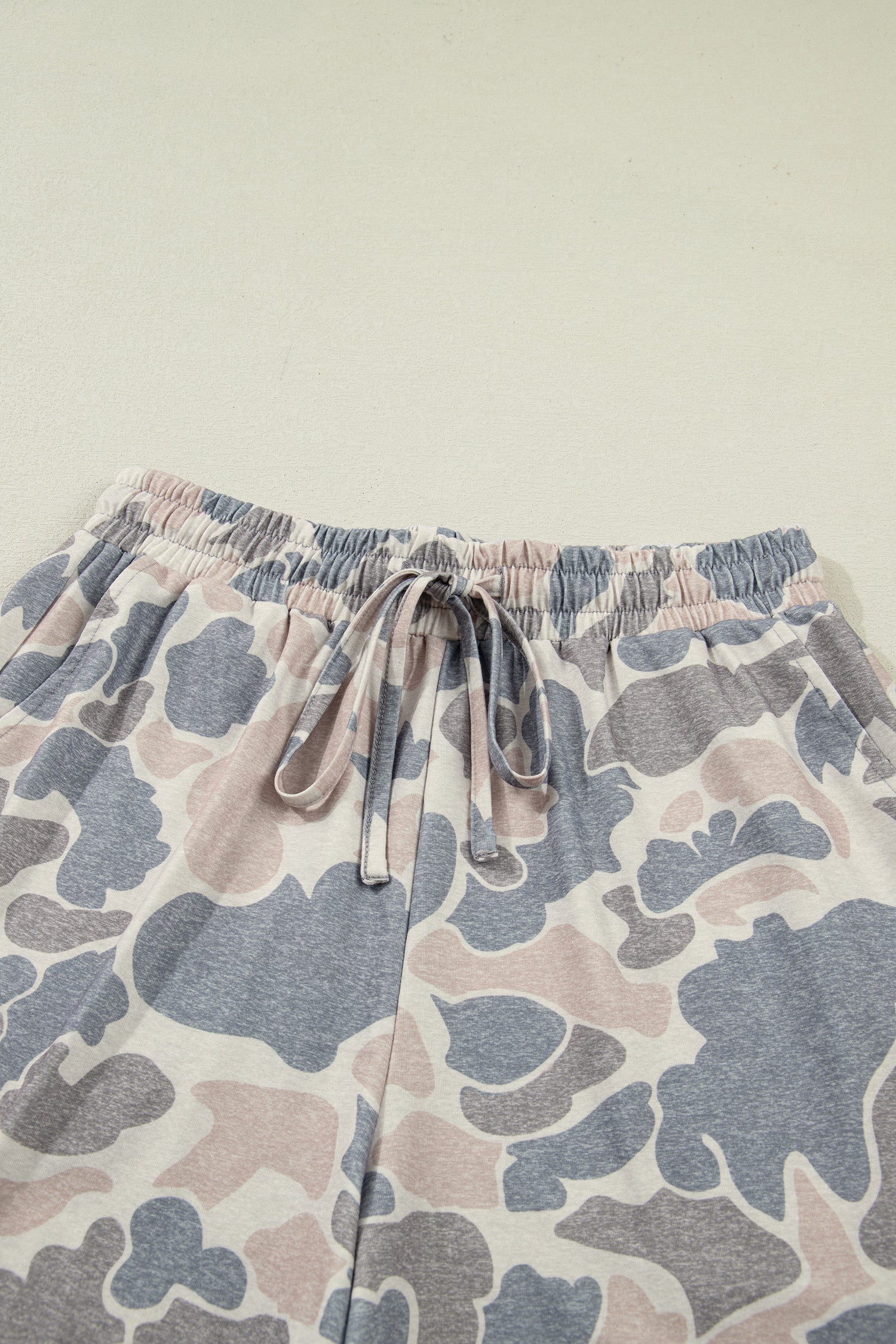 Camouflage Loose Tee Drawstring Shorts 2pcs Outfit – Multicolour