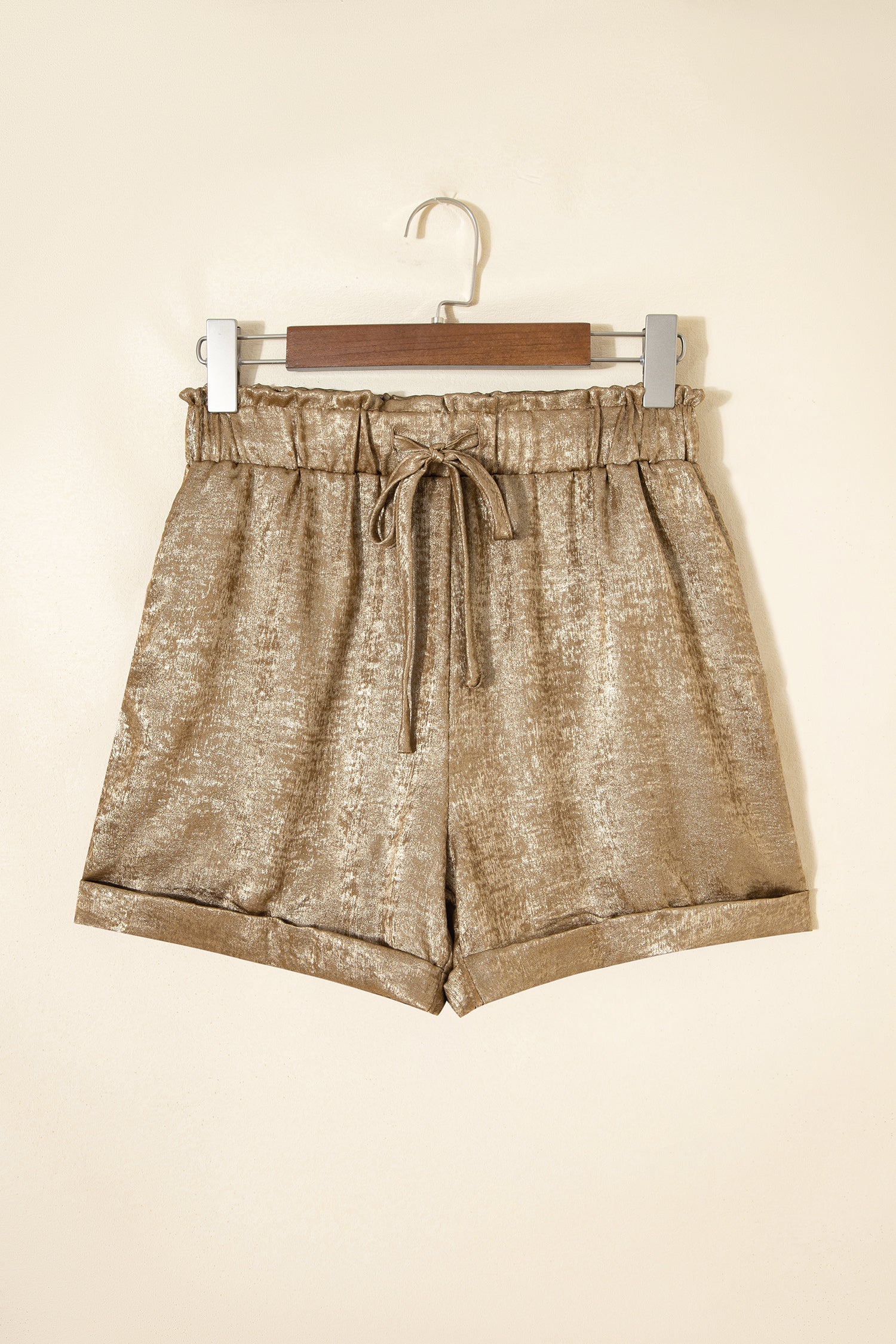 Metallic Luster Tie Elastic Waist Cuffed Hem Shorts – Gold