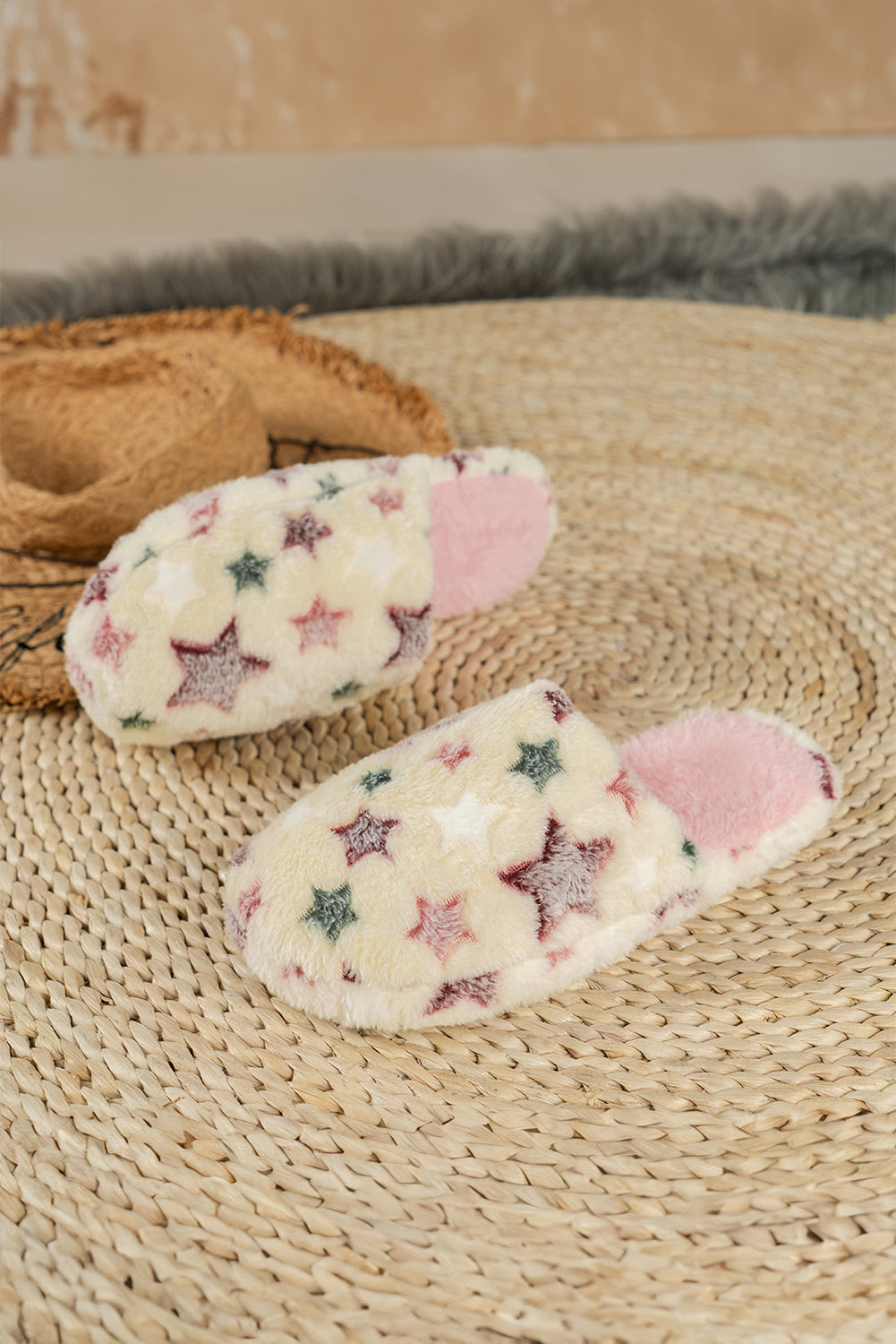 Star Pattern Plush Home Slippers - eAura
