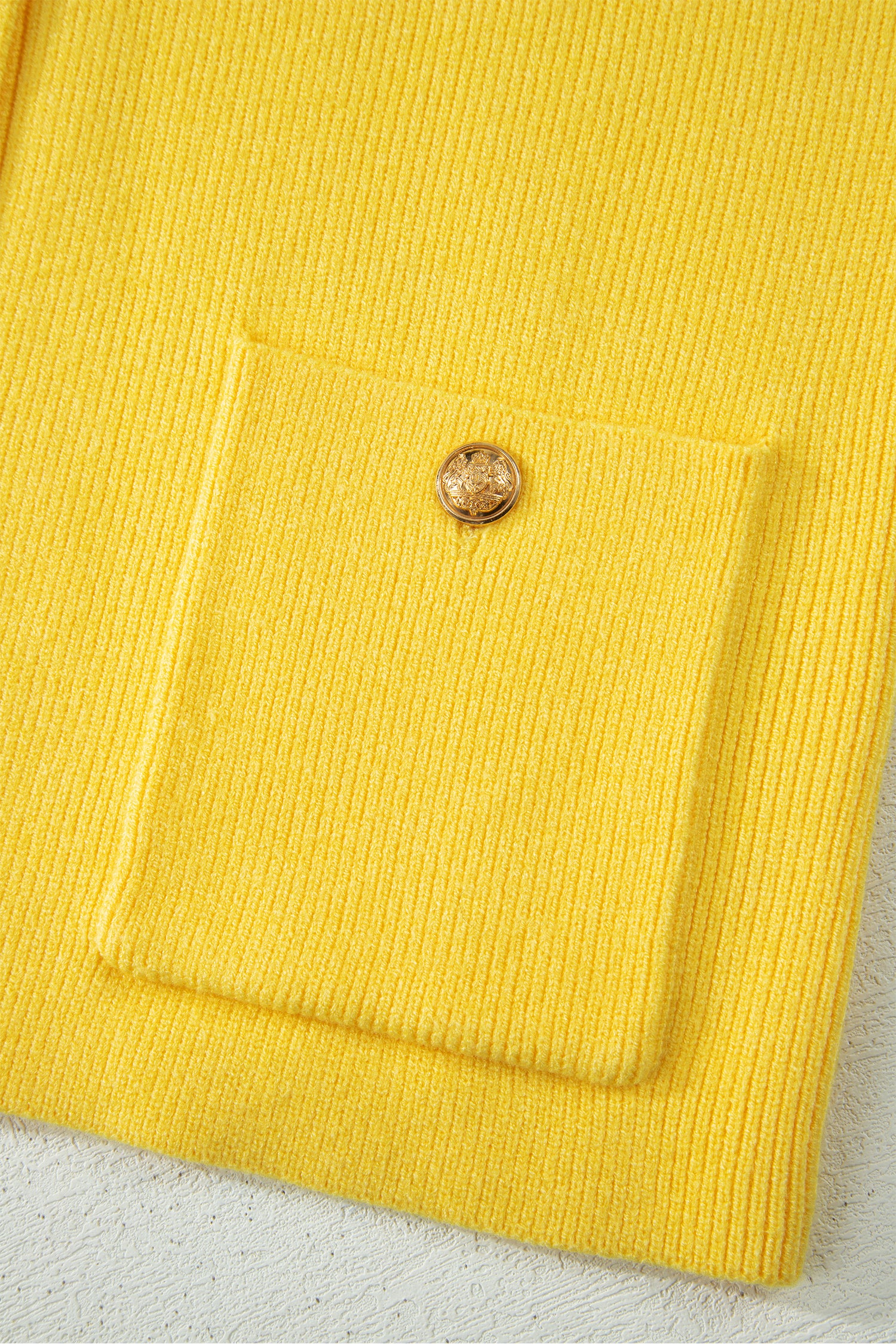 White Sleeveless Knit Button Pocketed Sweater