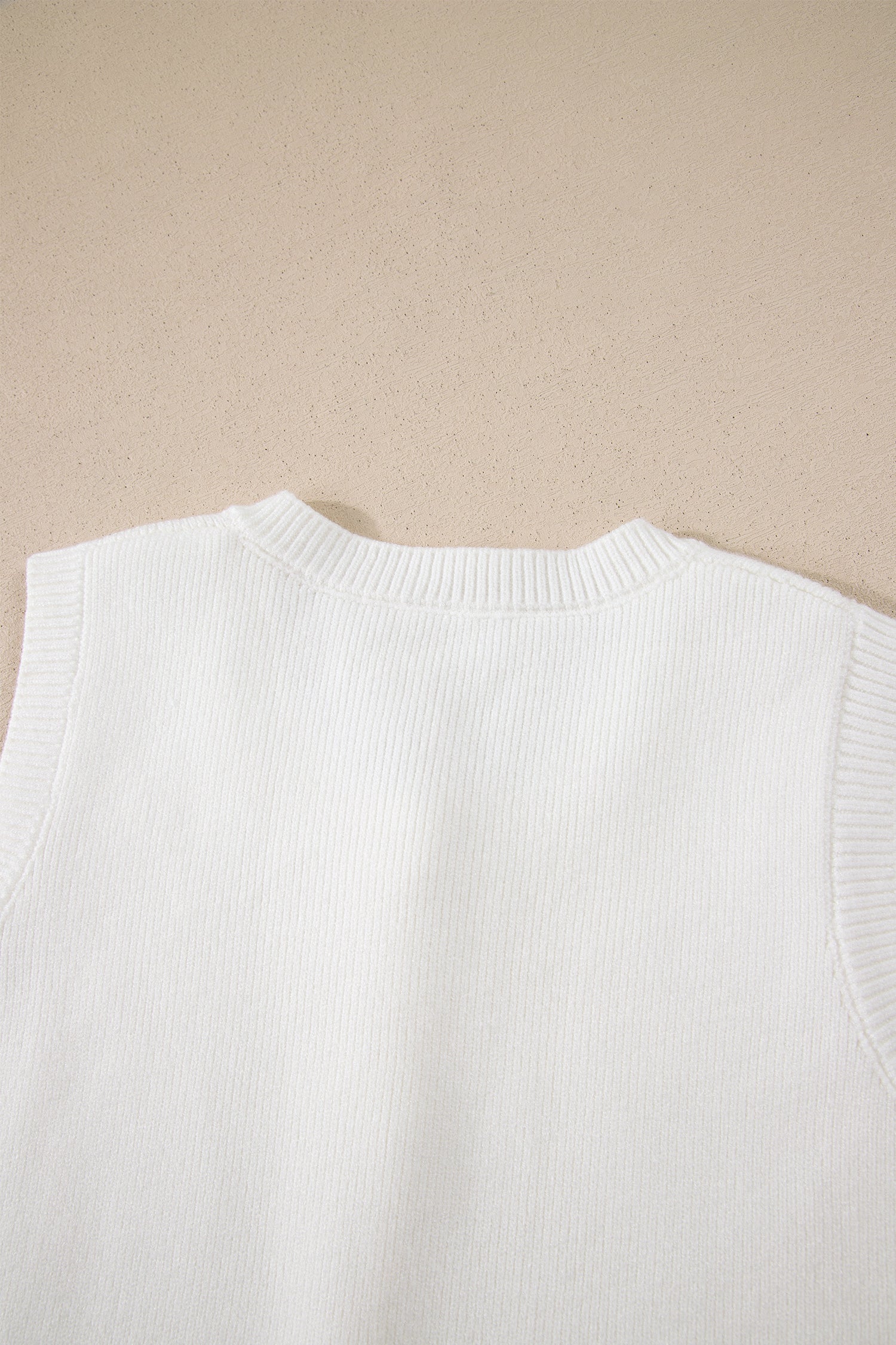 White Sleeveless Knit Button Pocketed Sweater