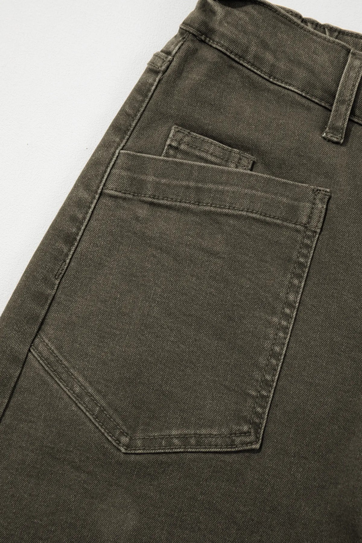 Solid Colour Square Patch Pocket Ankle-length Barrel Jeans – Beau Blue