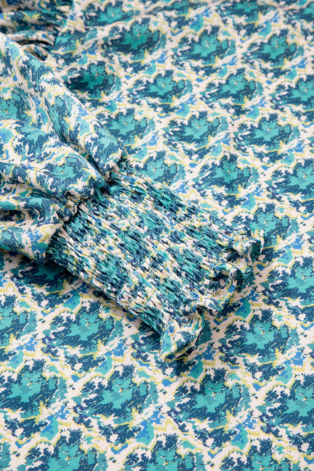 Abstract Print Shirred Cuff Puff Sleeve Blouse - Tops/Blouses & Shirts
