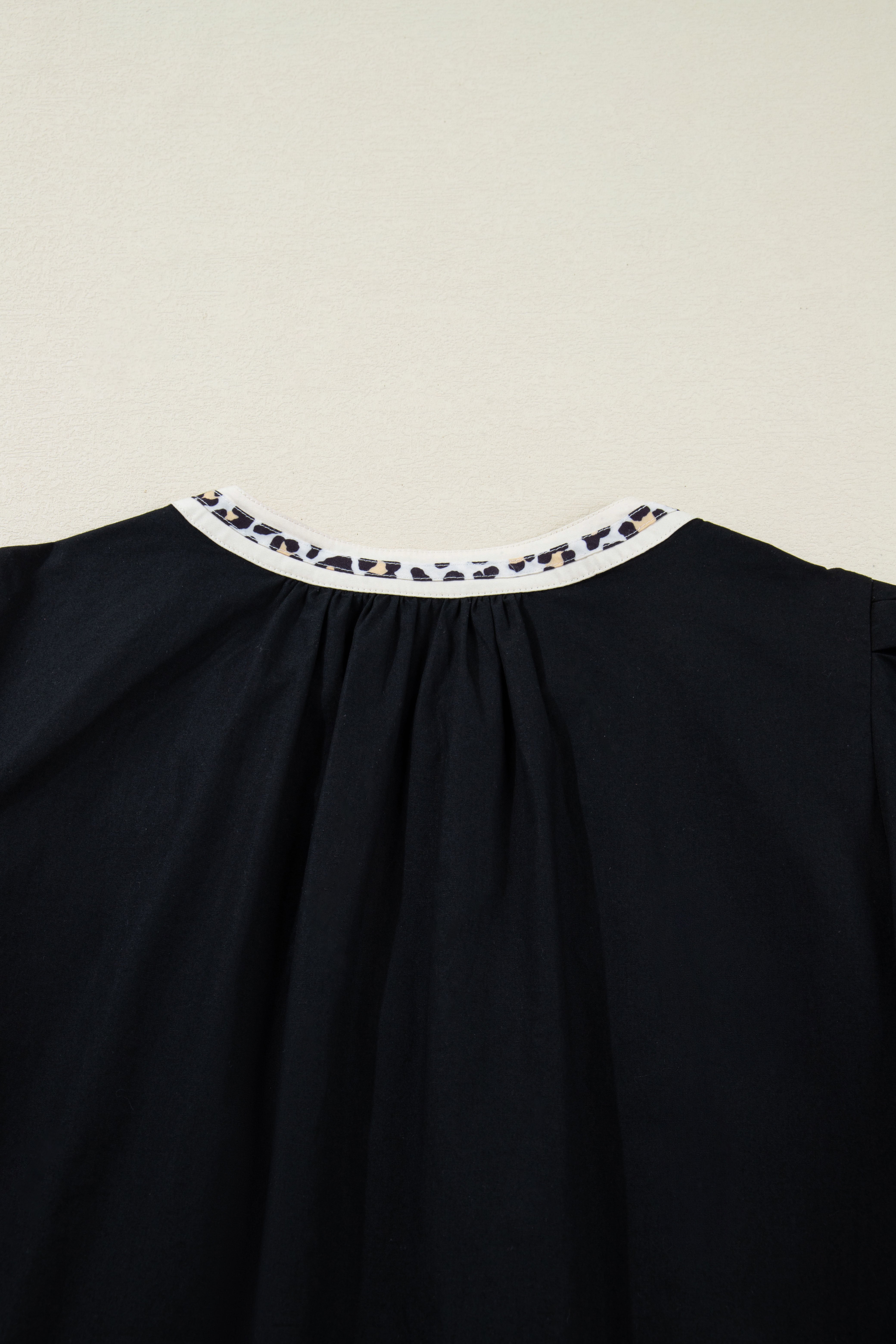 Leopard Trim Notched Neck Short Puff Sleeve Shift Mini Dress